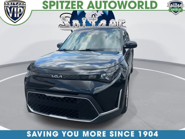 Certified 2025 Kia Soul LX FWD image 3