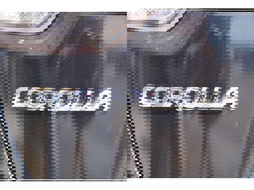 Used 2020 Toyota Corolla LE image 8