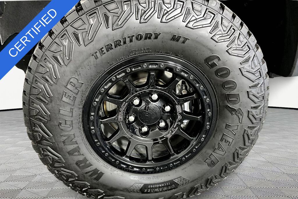 Used 2024 GMC Canyon AT4X w/ AT4X AEV Edition AWD/4WD image 32