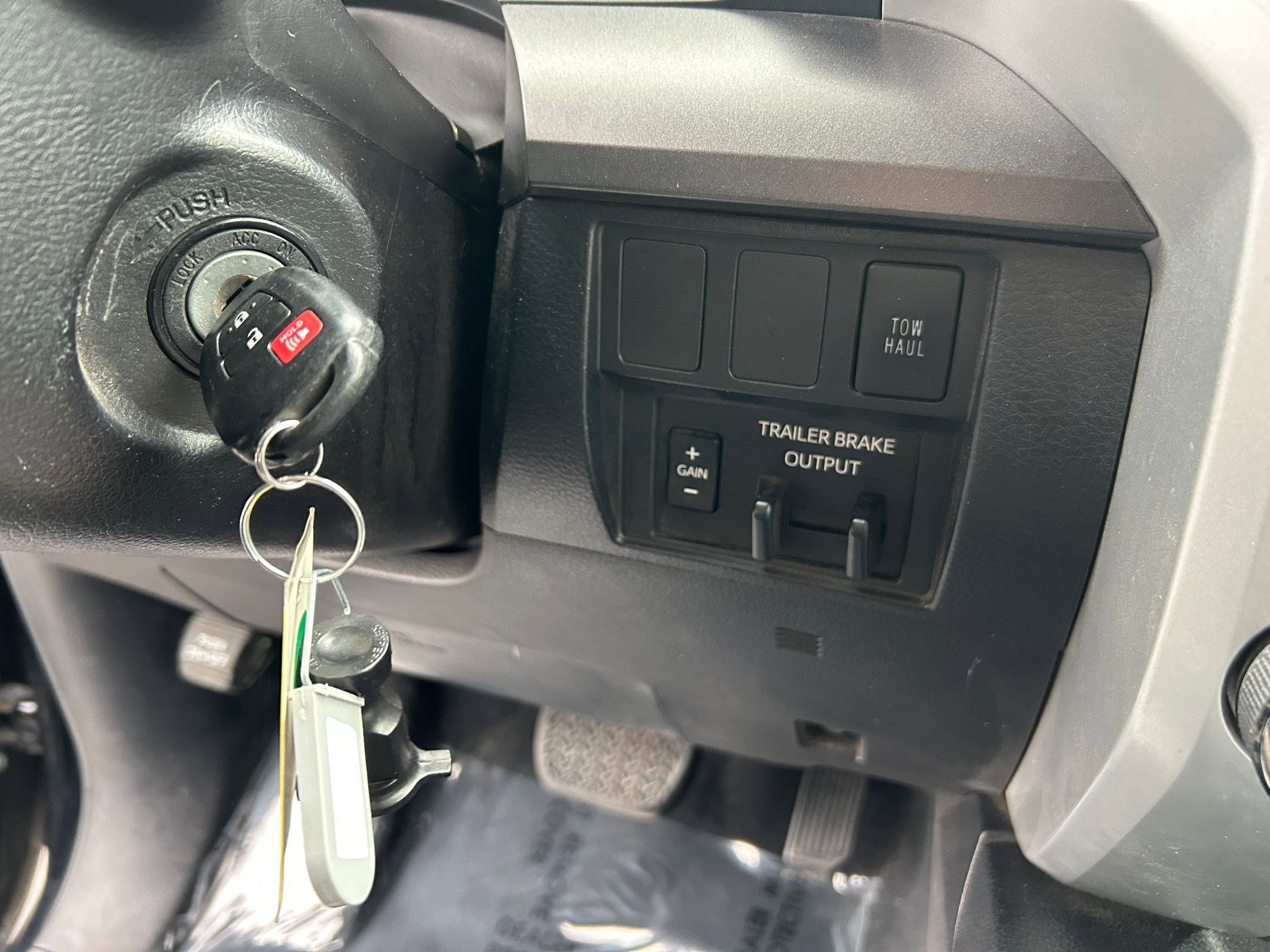 Used 2020 Toyota Tundra SR5 image 17