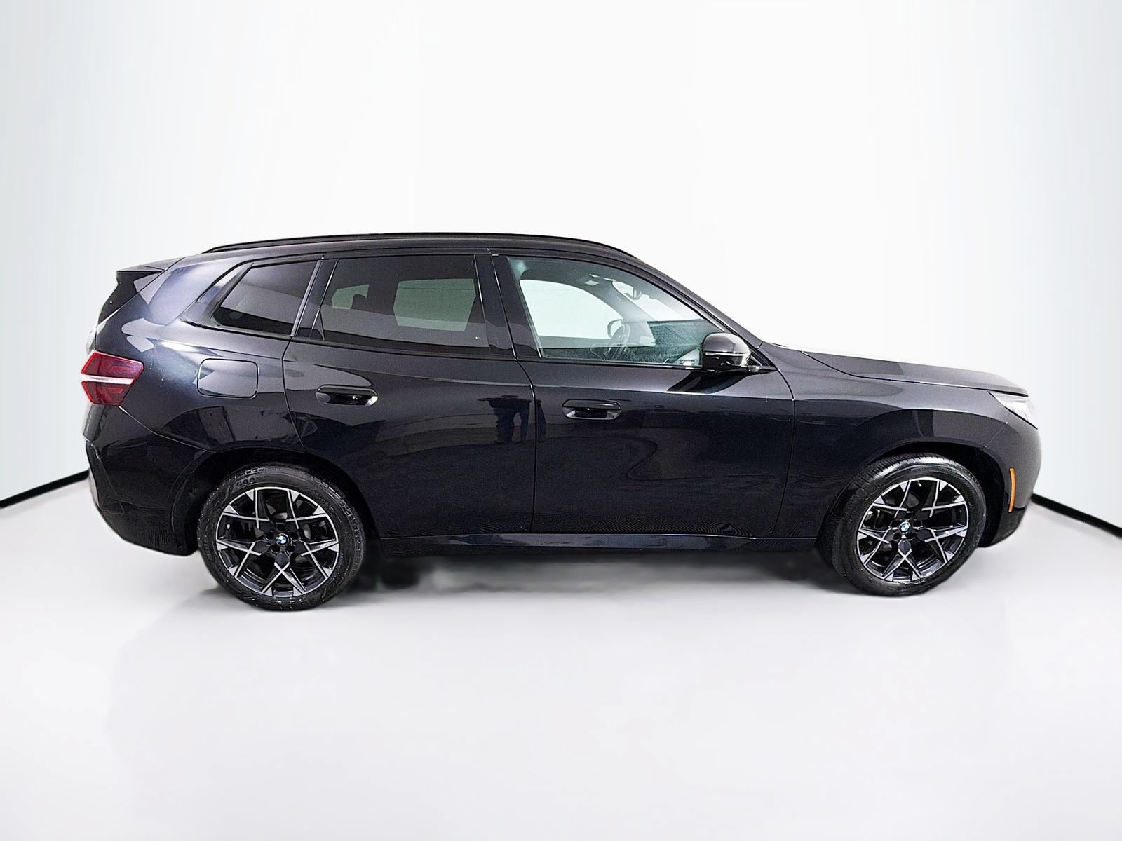 Used 2025 BMW X3 xDrive30i w/ Premium Package AWD/4WD image 8