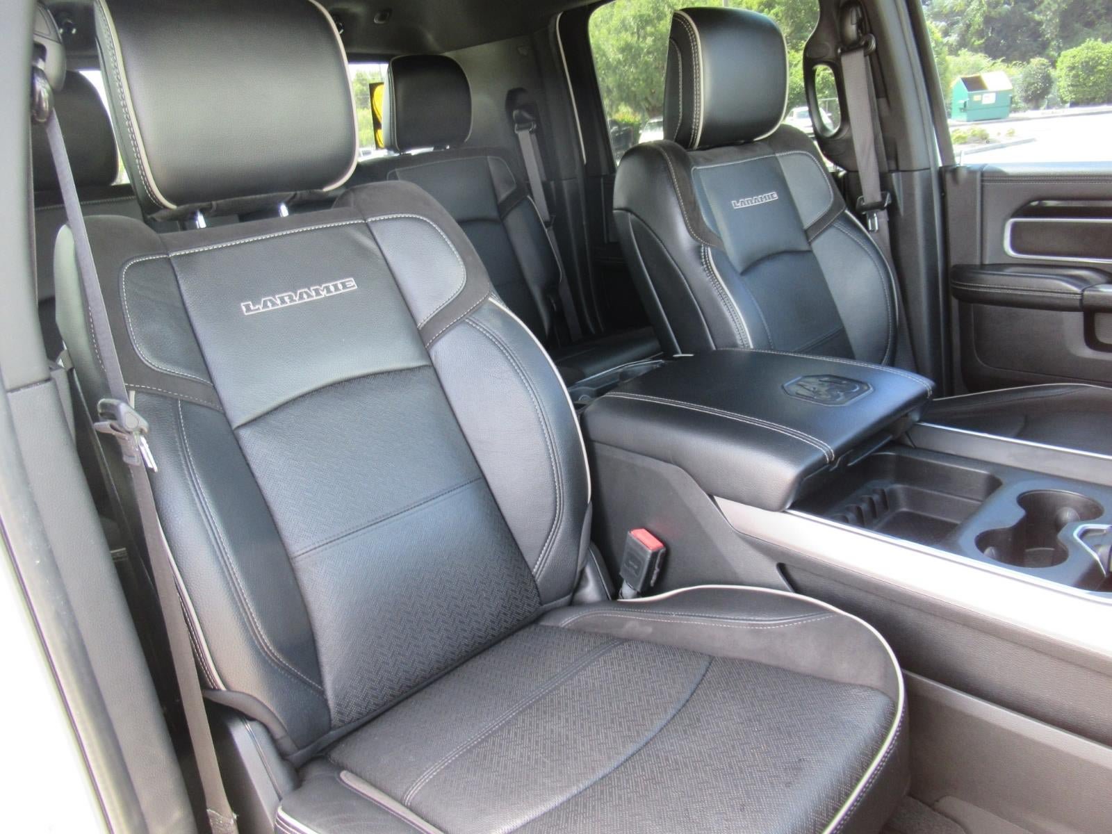 Used 2022 RAM 2500 Laramie w/ Night Edition AWD/4WD image 9