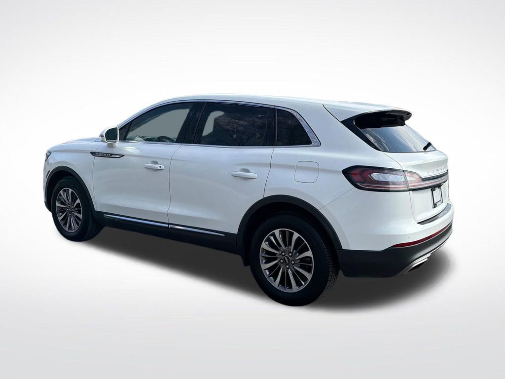 Used 2020 Lincoln Nautilus FWD w/ Equipment Group 101A image 3