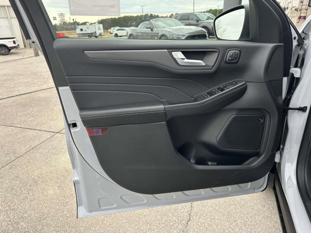 New 2025 Ford Escape Active w/ Active Premium Tech Pack image 14