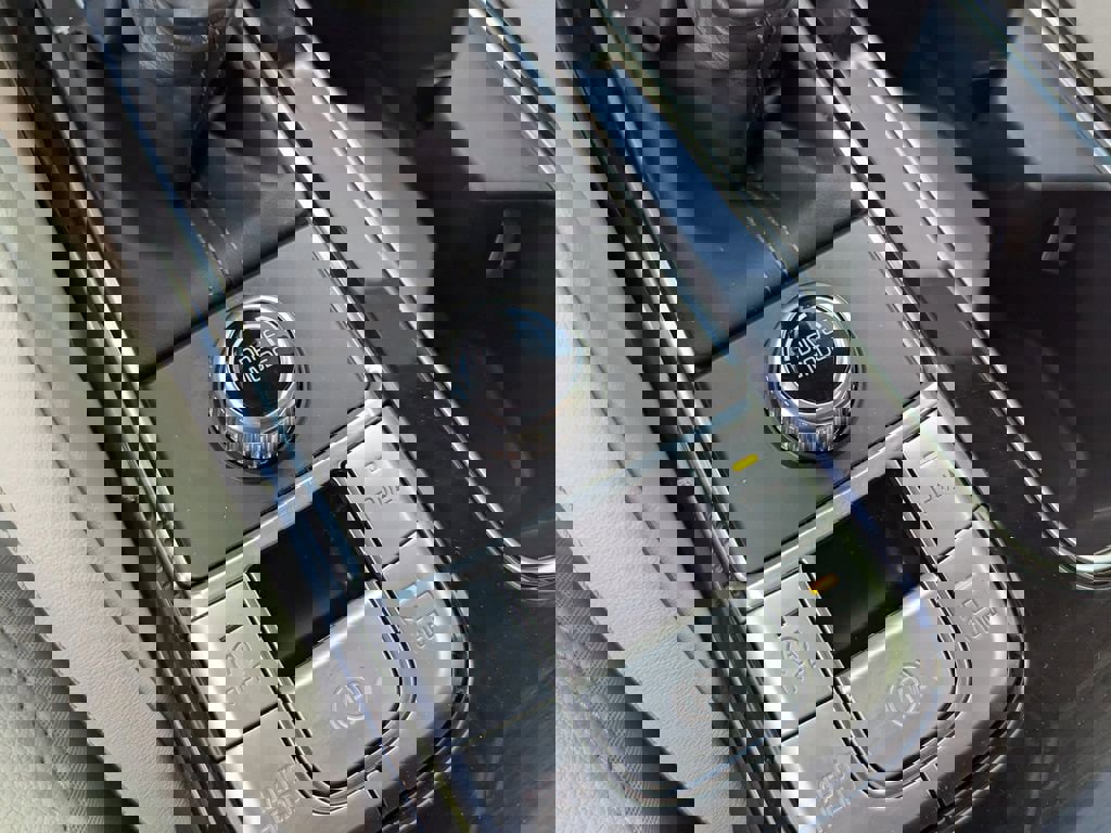 Certified 2022 Kia Telluride SX w/ Towing Package image 23