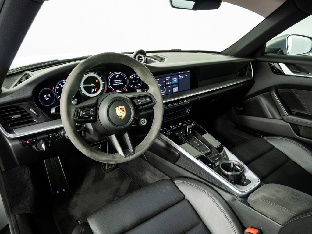 Certified 2020 Porsche 911 Carrera S image 4