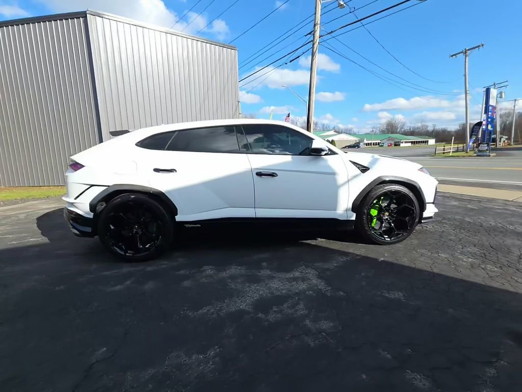Used 2024 Lamborghini Urus Performante