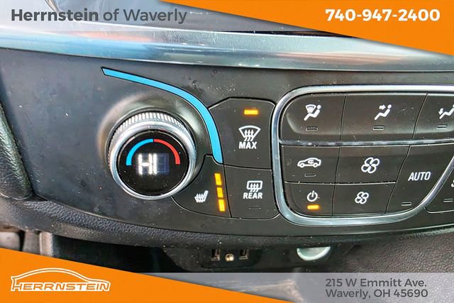 Used 2023 Chevrolet Traverse LT FWD image 21