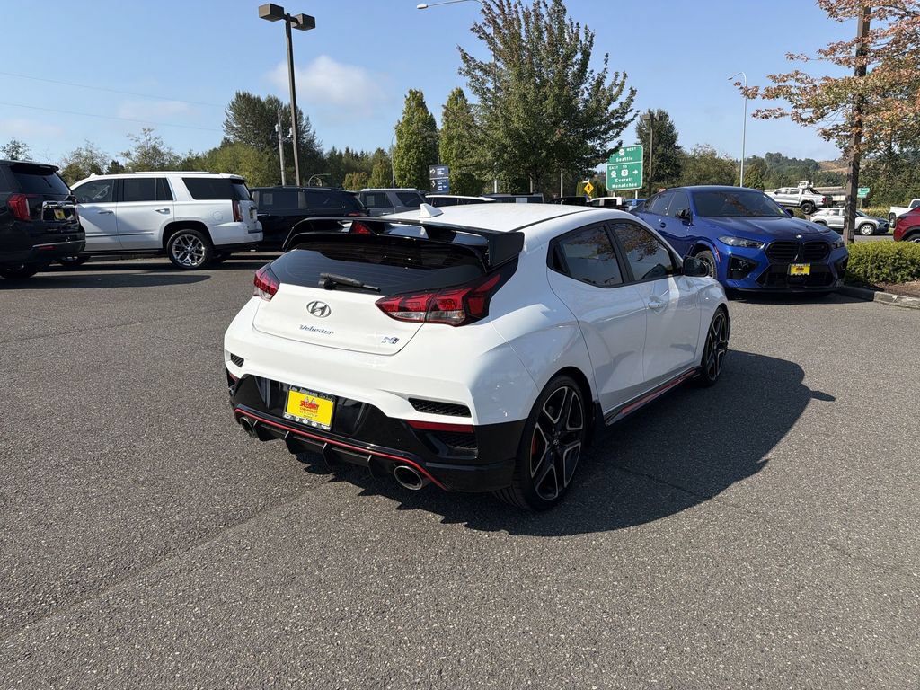 Used 2022 Hyundai Veloster N FWD image 9