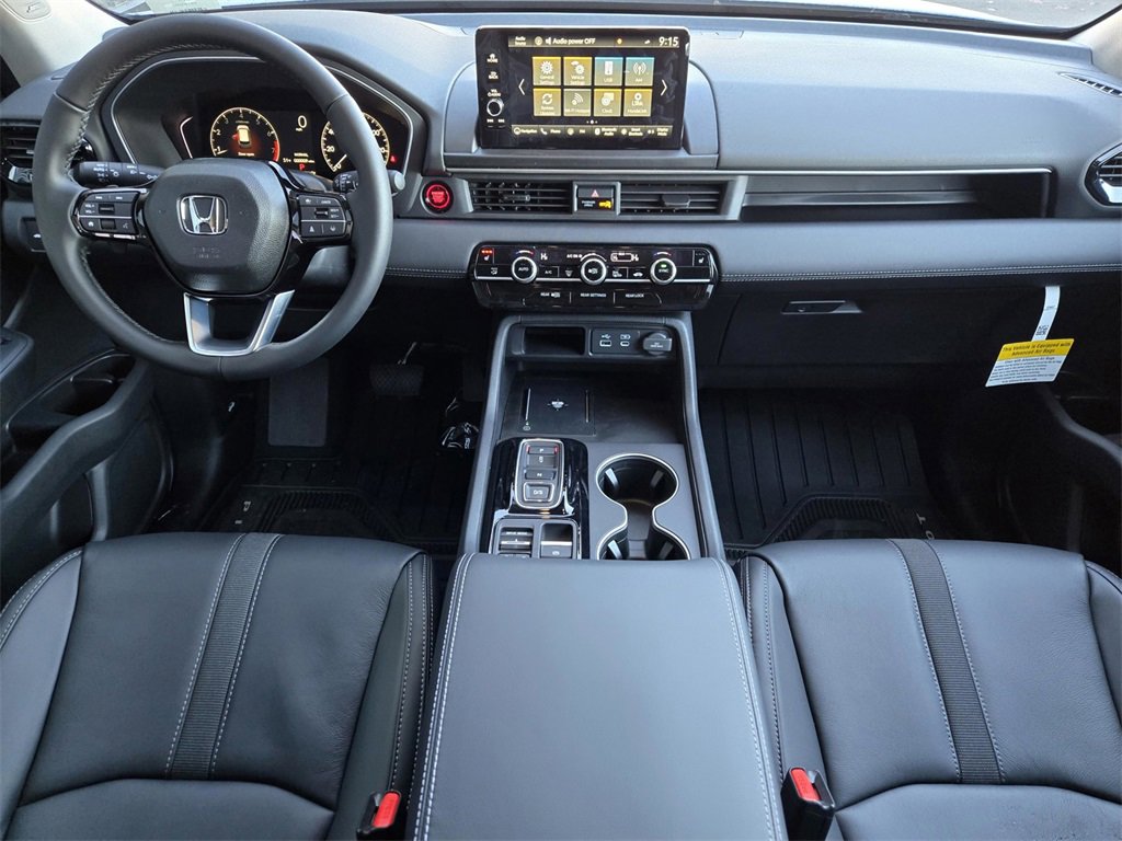 New 2025 Honda Pilot Touring image 12