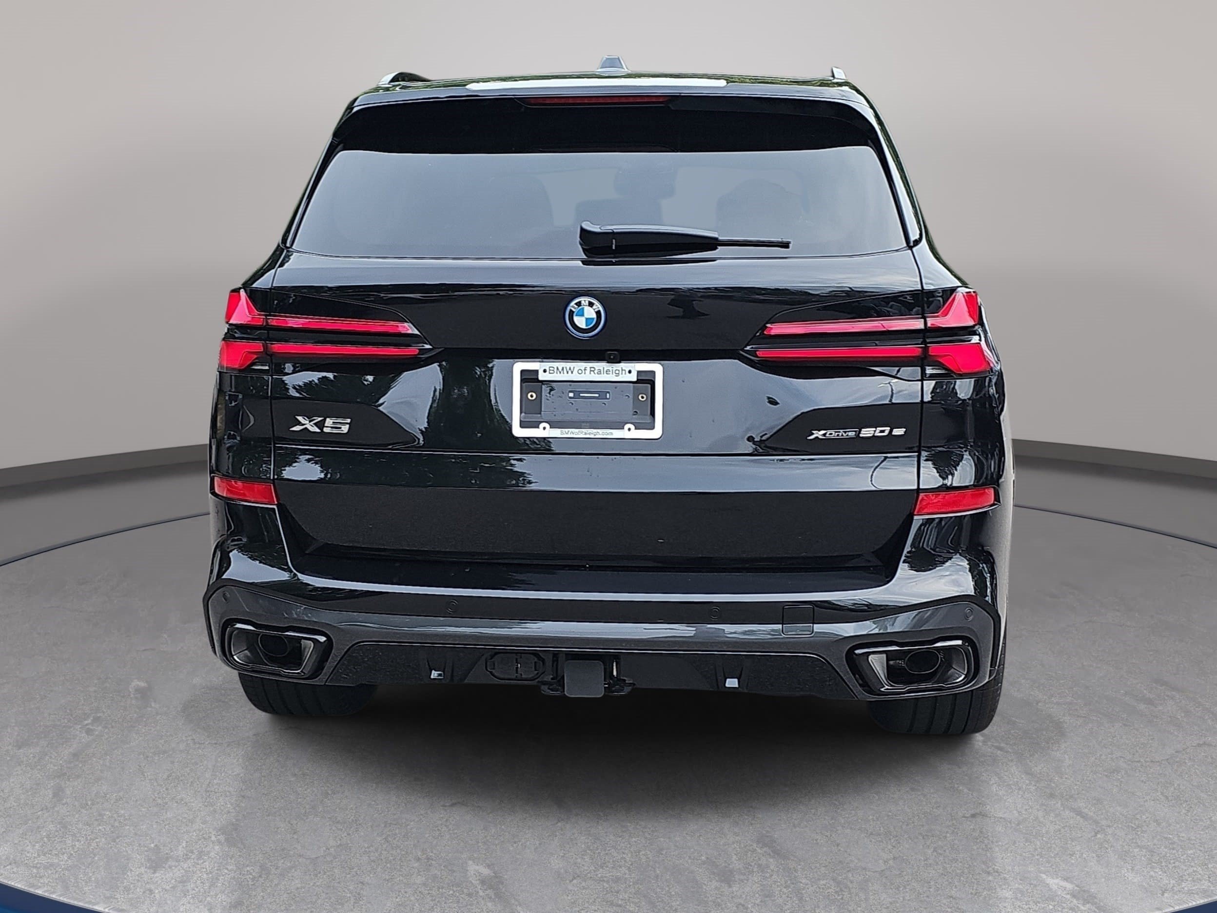 New 2026 BMW X5 xDrive50e w/ Executive Package AWD/4WD image 6