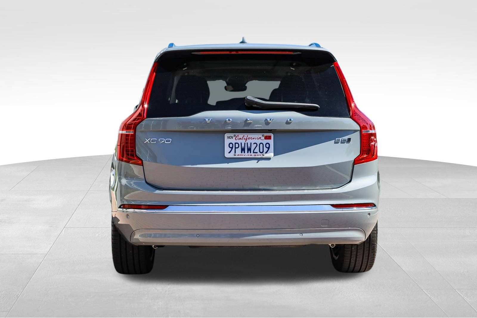 Used 2025 Volvo XC90 B5 Core w/ Protection Package Premier AWD/4WD image 7