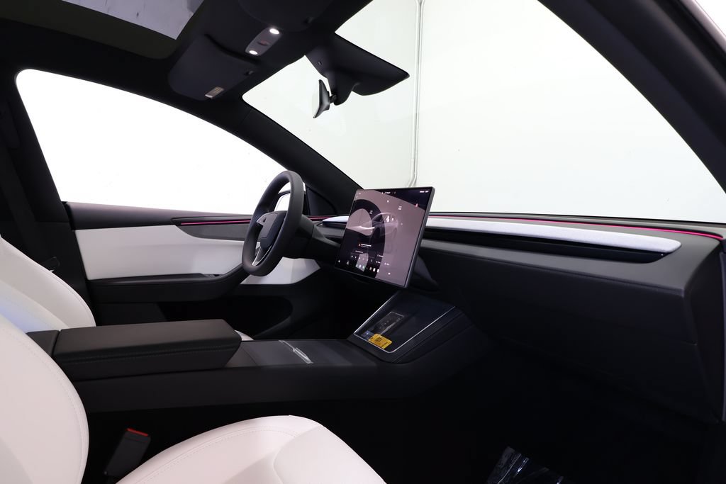 Used 2026 Tesla Model Y 2WD image 20