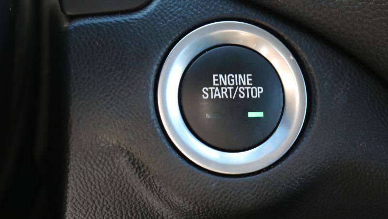 Used 2020 Chevrolet Equinox LT w/ Driver Convenience Package image 10