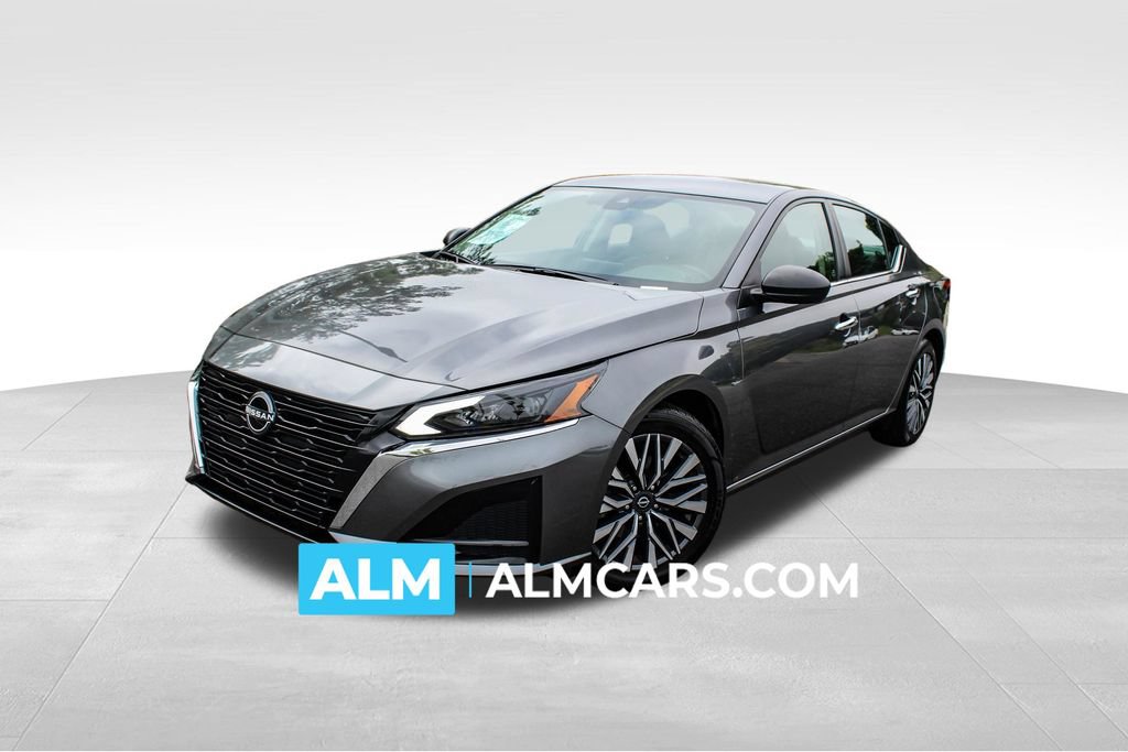 Used 2024 Nissan Altima 2.5 SV