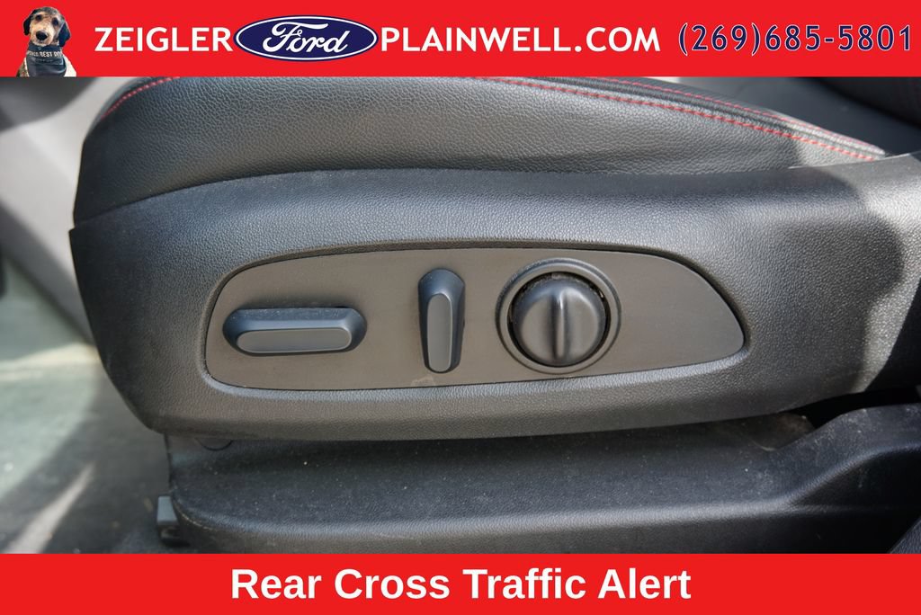 Used 2023 Chevrolet Equinox RS w/ LPO, Floor Liner Package FWD image 18