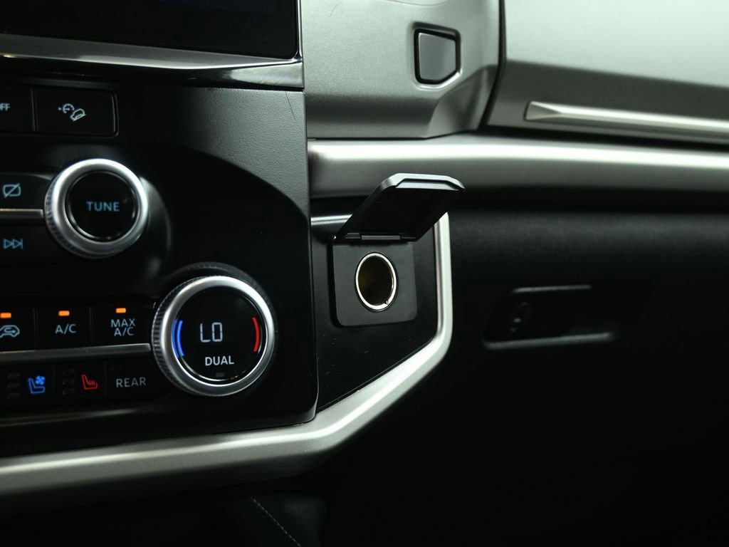 Used 2024 Ford Expedition Max XLT image 19