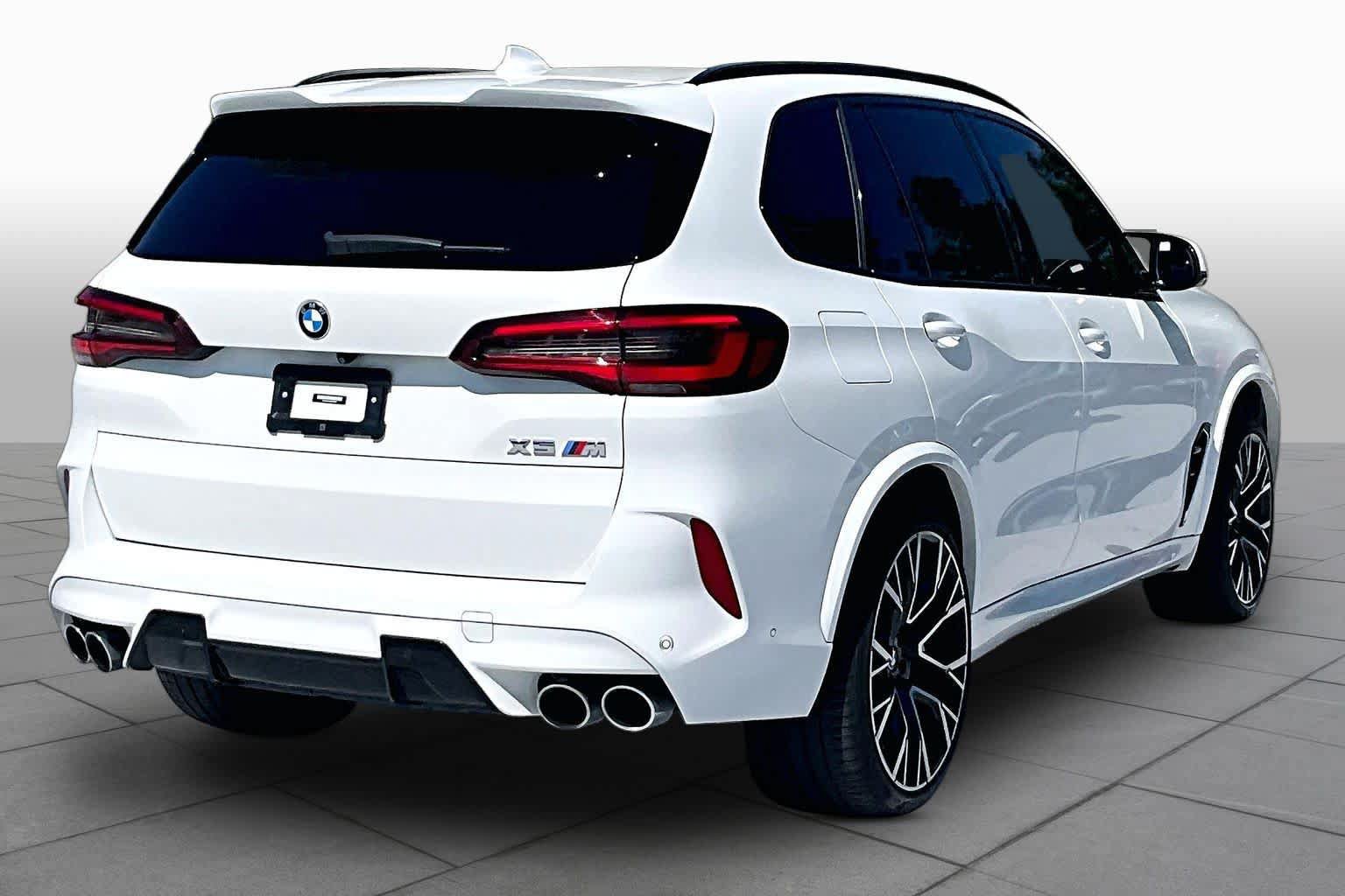 Used 2022 BMW X5 M w/ Executive Package AWD/4WD image 11