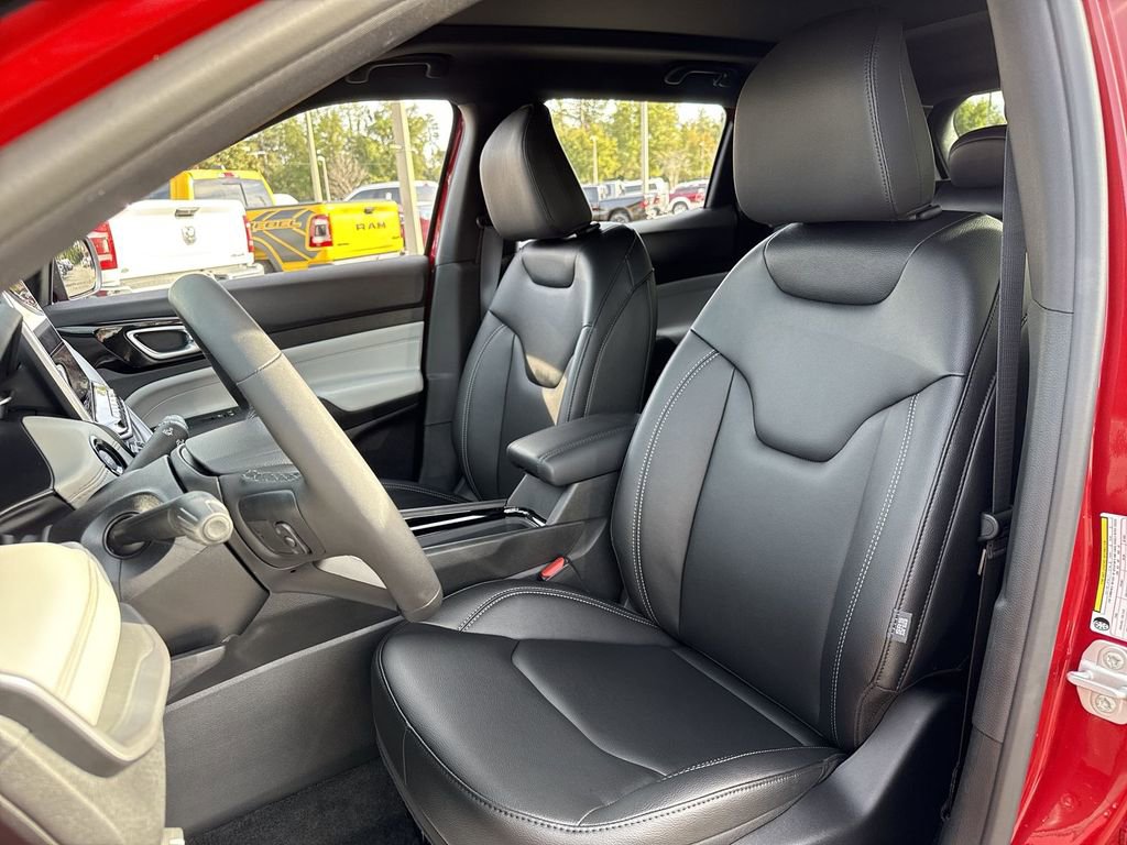 New 2026 Jeep Compass Limited w/ Sun, Sound & Navigation Group image 10