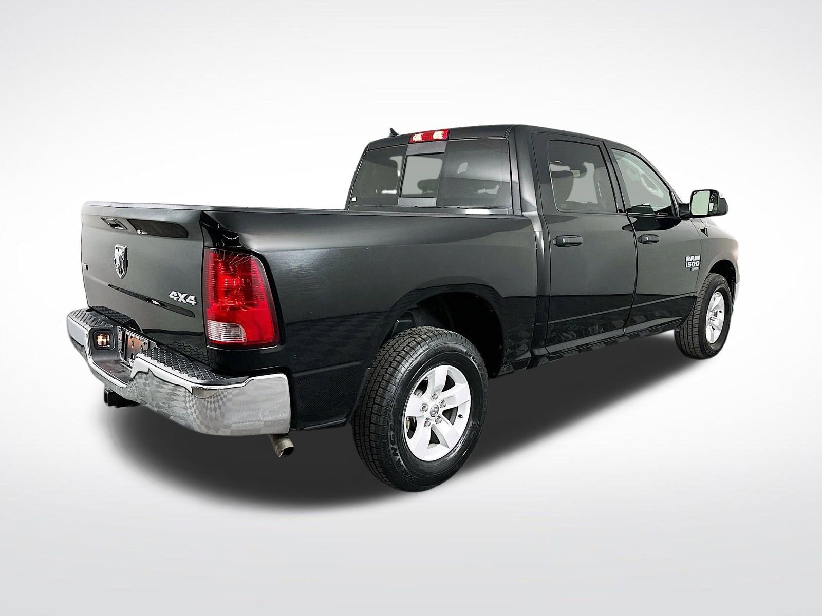 Used 2023 RAM 1500 Classic SLT w/ Trailer & Traction Group image 8