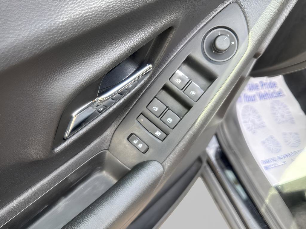 Used 2020 Chevrolet Trax LT image 19