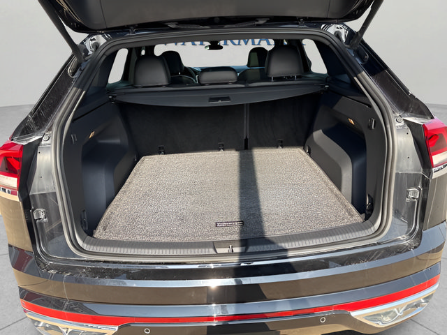 Used 2021 Volkswagen Atlas Cross Sport SEL R-Line w/ Cross Sport MDO Package FWD image 29