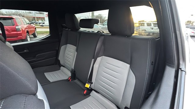 Used 2025 Toyota Tacoma TRD Off-Road image 26