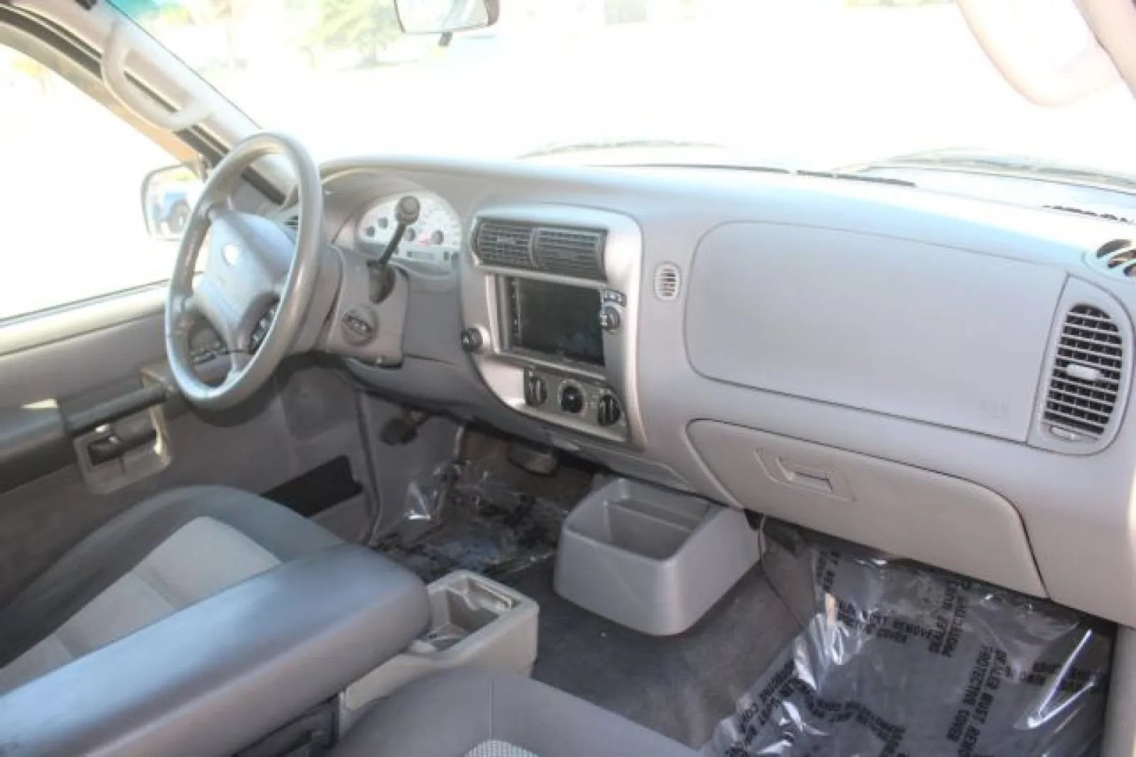 Used 2005 Ford Explorer Sport Trac XLT RWD image 27