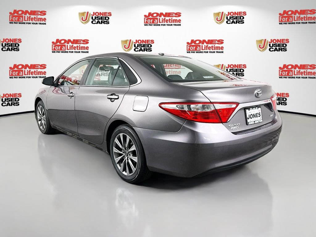 Used 2017 Toyota Camry XLE w/ Moonroof Package image 2