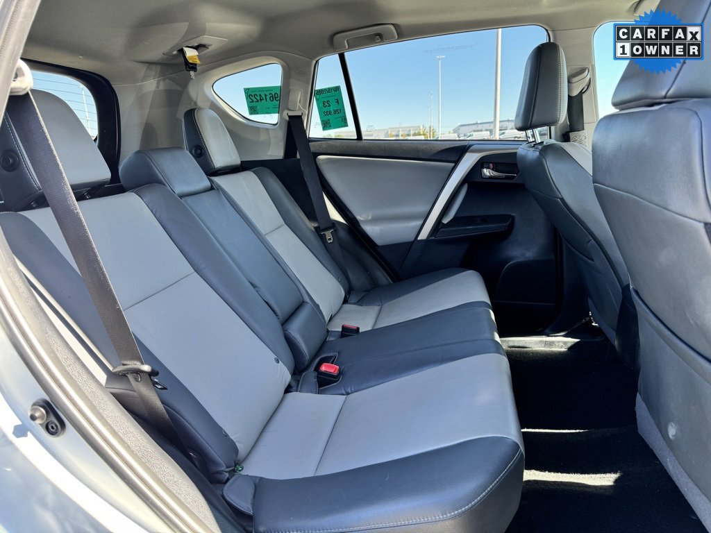 Used 2015 Toyota RAV4 Limited image 15