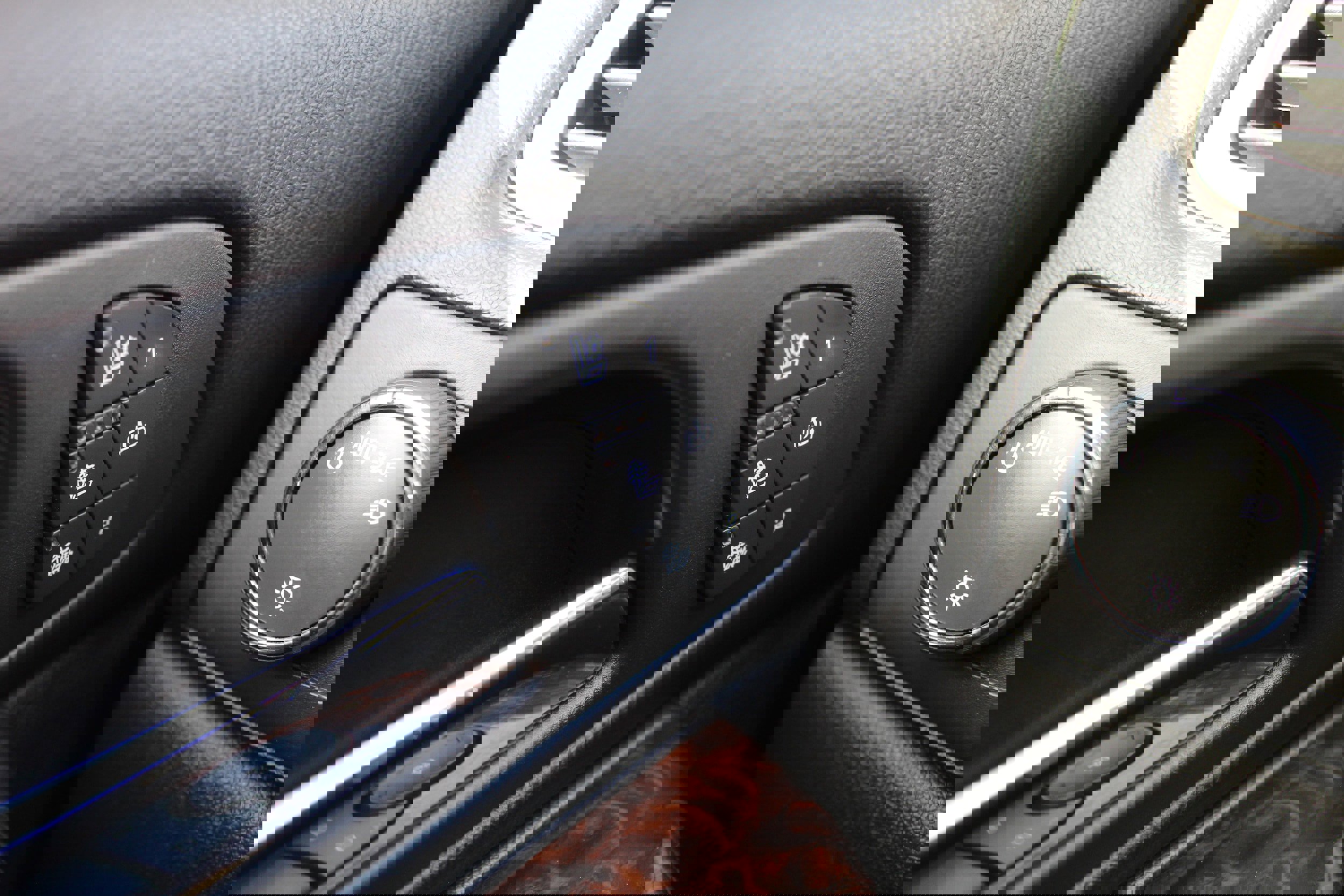 Used 2012 GMC Sierra 3500 Denali image 31