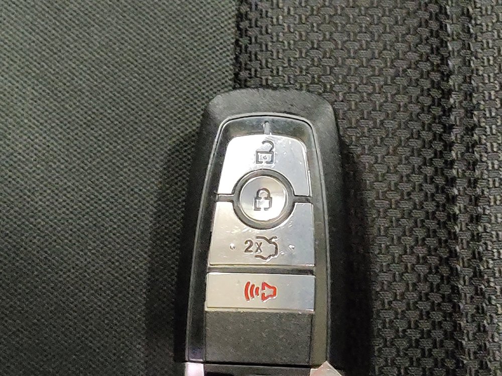 Used 2019 Ford Fusion SE image 32