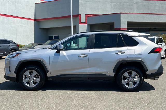 Certified 2023 Toyota RAV4 LE AWD/4WD image 9