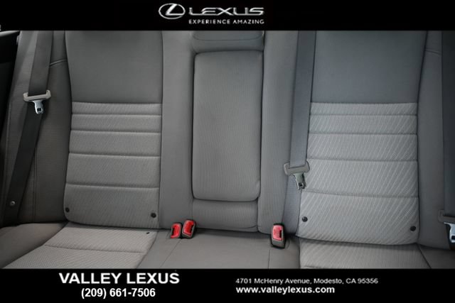 Used 2016 Toyota Camry LE FWD image 14