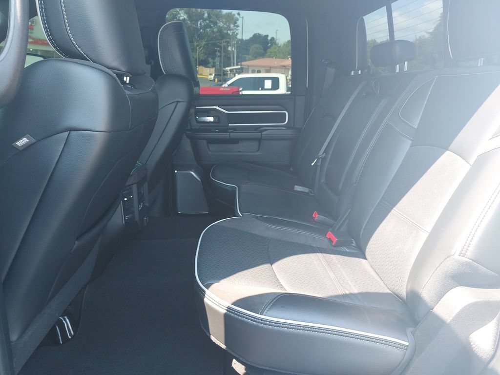 Used 2025 RAM 2500 Laramie AWD/4WD image 14