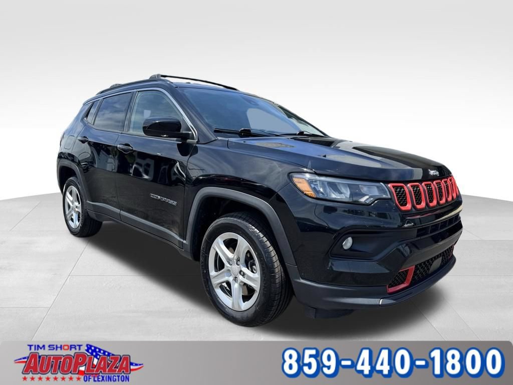 Used 2024 Jeep Compass Latitude AWD/4WD image 8
