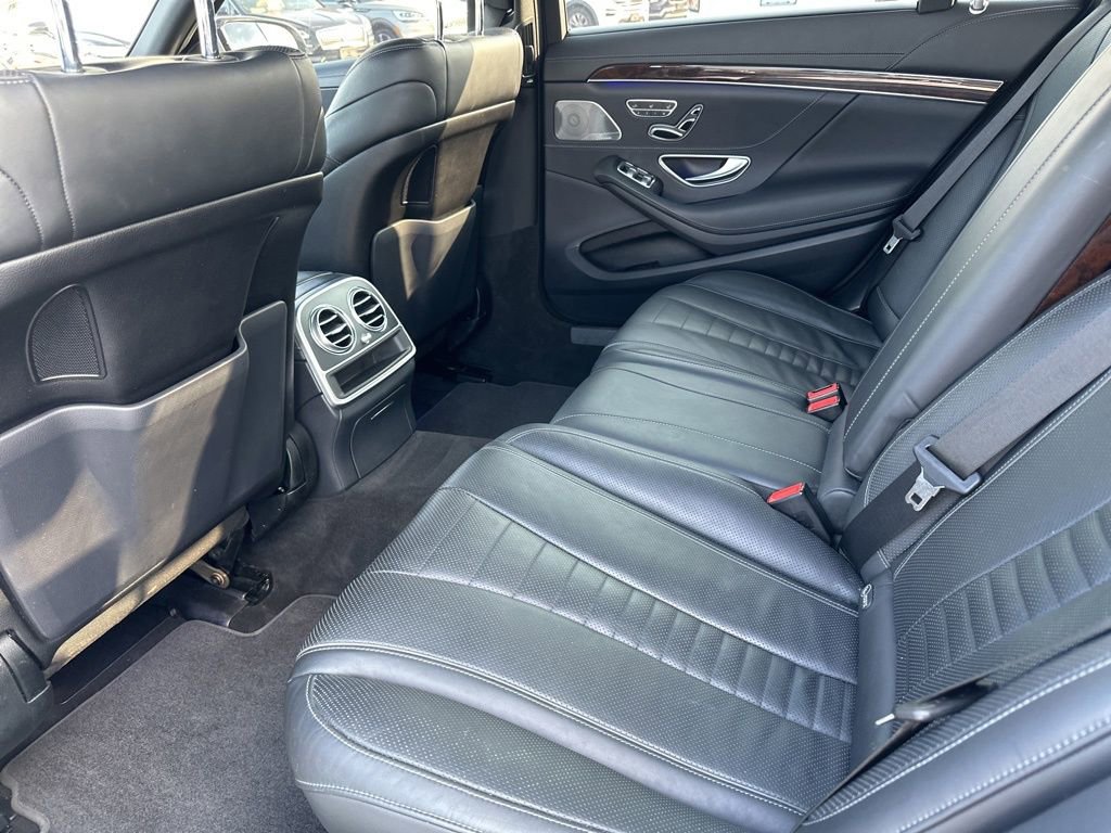 Used 2015 Mercedes-Benz S 550 4MATIC Sedan image 26