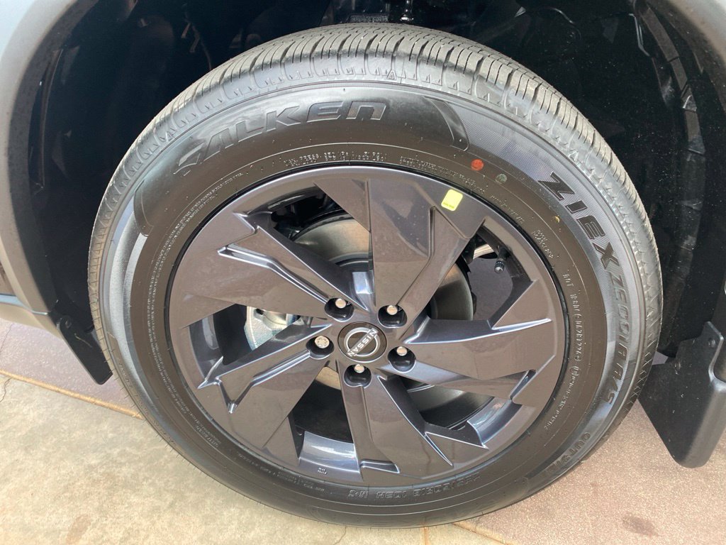 New 2026 Nissan Rogue SV FWD image 31