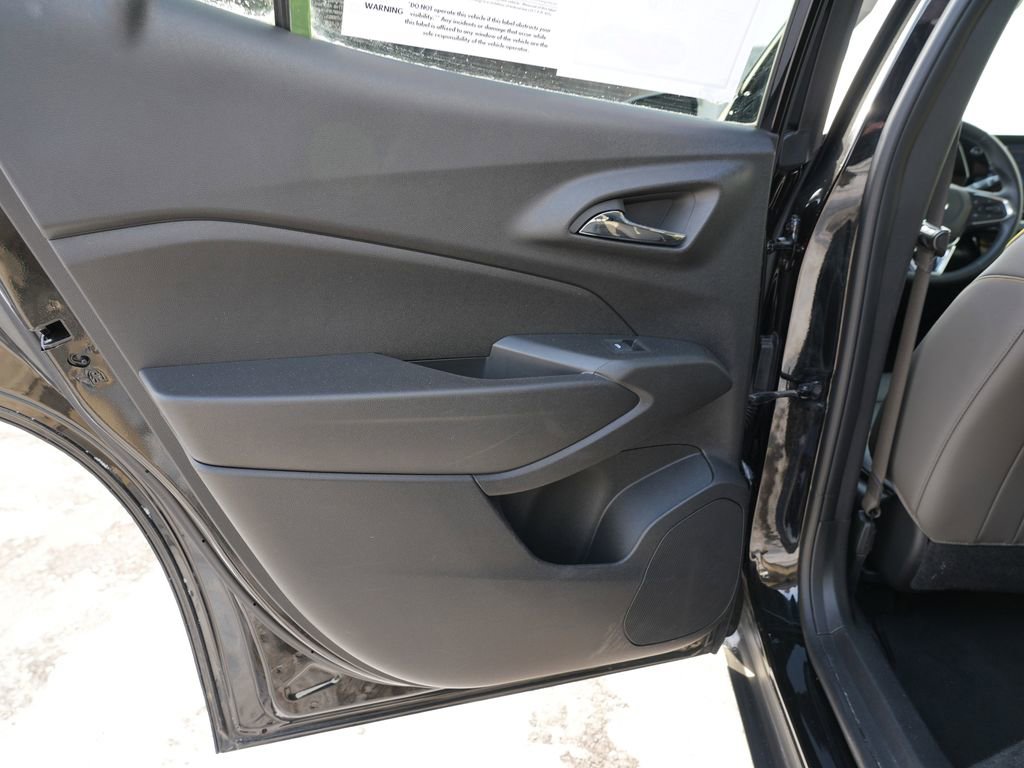 Used 2024 Chevrolet Trax ACTIV w/ Driver Confidence Package image 19