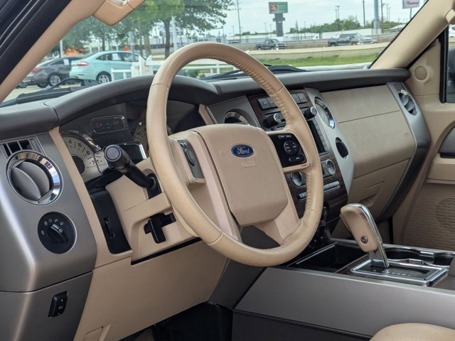 Used 2013 Ford Expedition XLT image 10