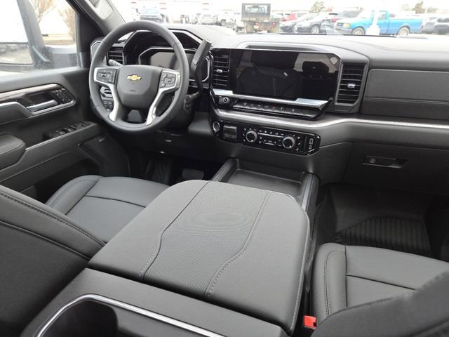 New 2026 Chevrolet Silverado 3500 LTZ w/ LTZ Premium Package image 32