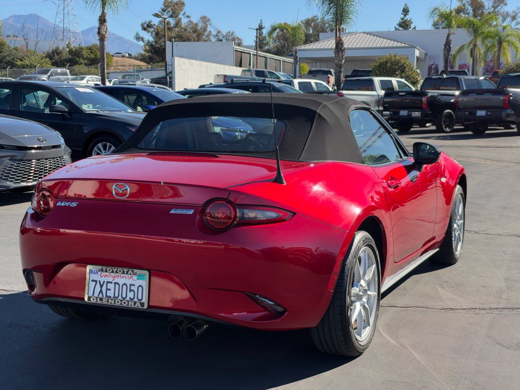 Used 2016 MAZDA MX-5 Miata Sport RWD image 10