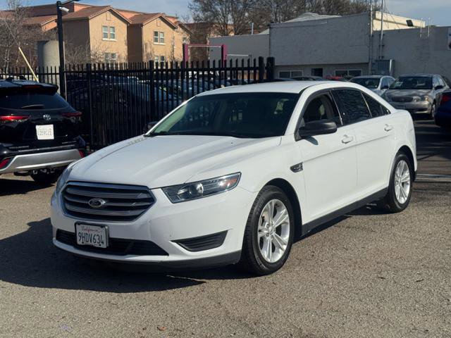 Used 2015 Ford Taurus SE