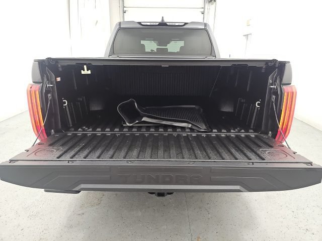 Used 2026 Toyota Tundra Limited AWD/4WD image 32