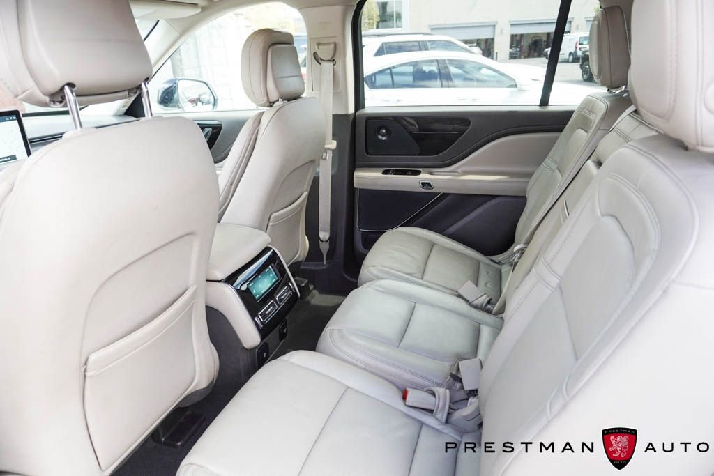 Used 2020 Lincoln Aviator Reserve w/ Elements Package Plus image 41