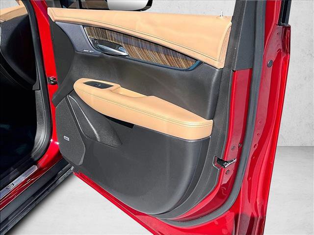 Used 2022 Cadillac XT6 Premium Luxury w/ Platinum Package image 19