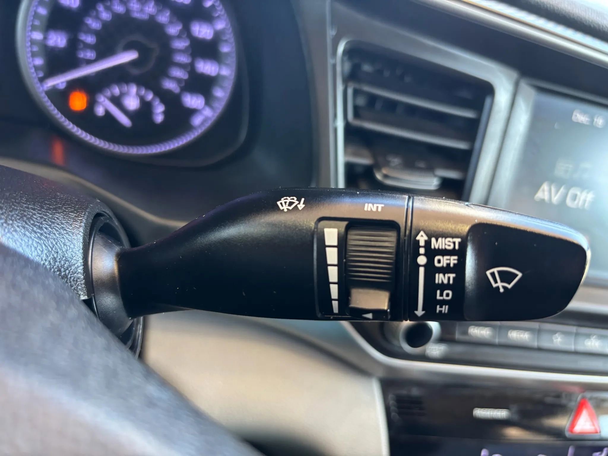 Used 2020 Hyundai Elantra SEL image 14
