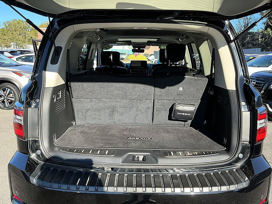 Certified 2023 Nissan Armada Platinum w/ Captain's Chairs Package AWD/4WD image 31