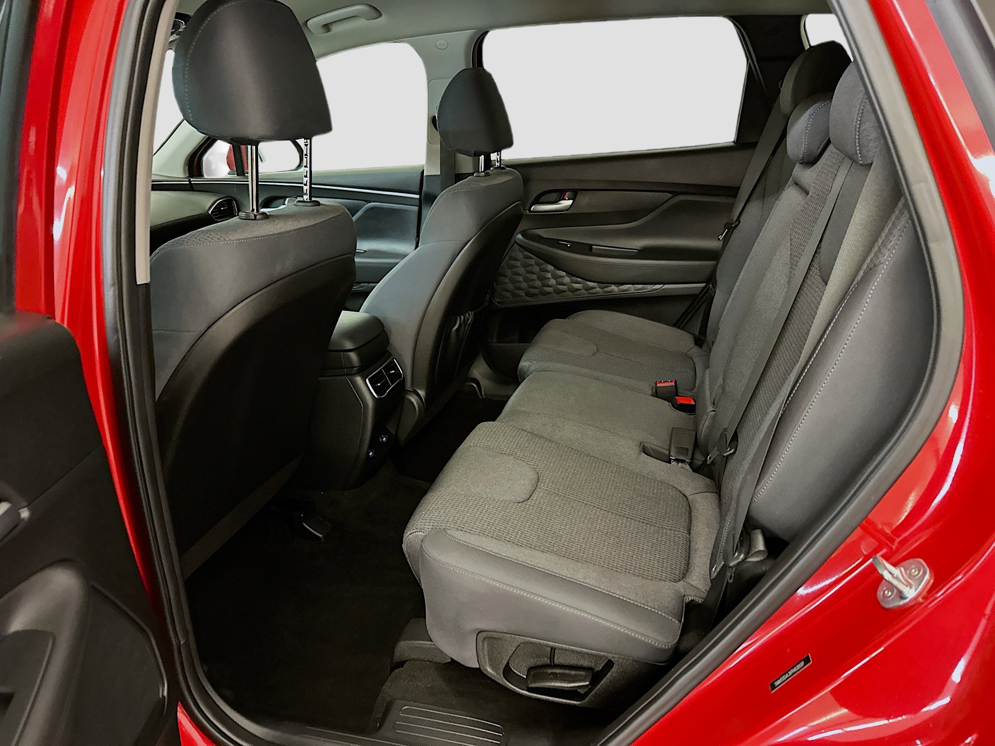 Used 2023 Hyundai Santa Fe SE image 28