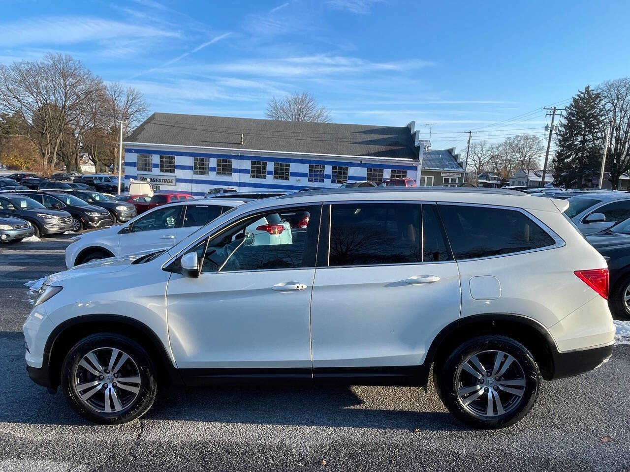 Used 2017 Honda Pilot EX-L image 3